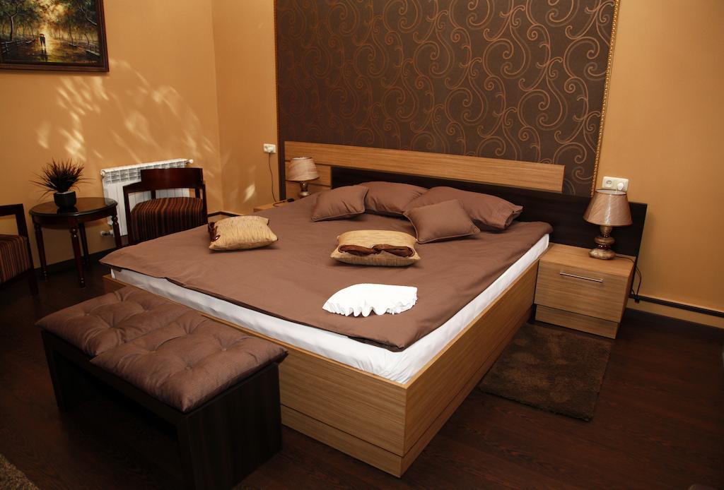Azoyan Guest House Jerevan Rum bild