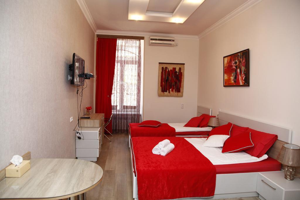 Azoyan Guest House Jerevan Rum bild